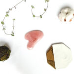 Kamień Gua Sha do masażu - różowy kwarc YEYE Made in Nature - obrazek 5