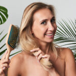 Szczotka drewniana Paddle Brush do włosów YEYE