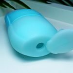 Lodowy roller z naturalnym kamieniem do masażu twarzy i ciała Yeye - obrazek 36
