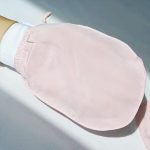 Rękawica jedwabna do peelingu ciała YEYE - obrazek 18