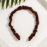 Satynowa opaska do włosów marszczona - obrazek 19