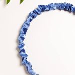 Satynowa opaska do włosów marszczona - obrazek 20